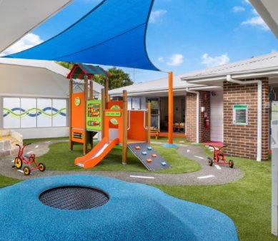 Play area with climbing fort